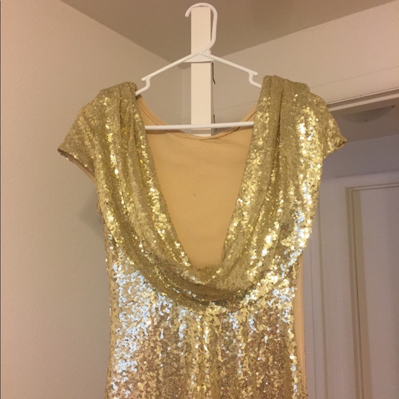 Gold sequin bridesmaid/prom/formal dress. - Picture 5 of 8